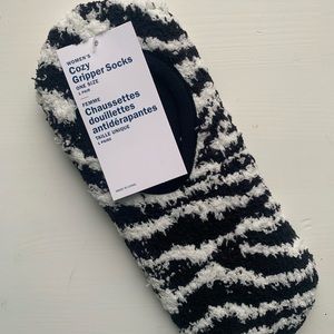 Old Navy Gripper Socks NWT
